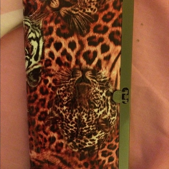 Red Tiger Wallet - Picture 2 of 2